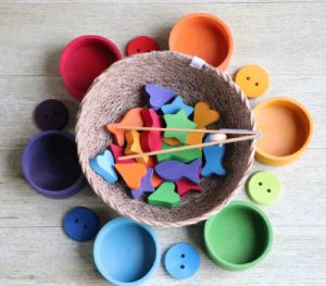 καλάθι με κουμπιά