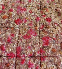 Υγιεινές μπάρες δημητριακών με βατόμουρα χωρίς ζάχαρη και ψήσιμο!