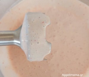 Υγιεινό παγωτό φράουλα - μπανάνα !