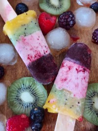 Υγιεινά πολύχρωμα παγωτά rainbow !