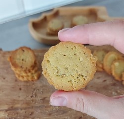 Εύκολα κράκερ ρεβιθιού !